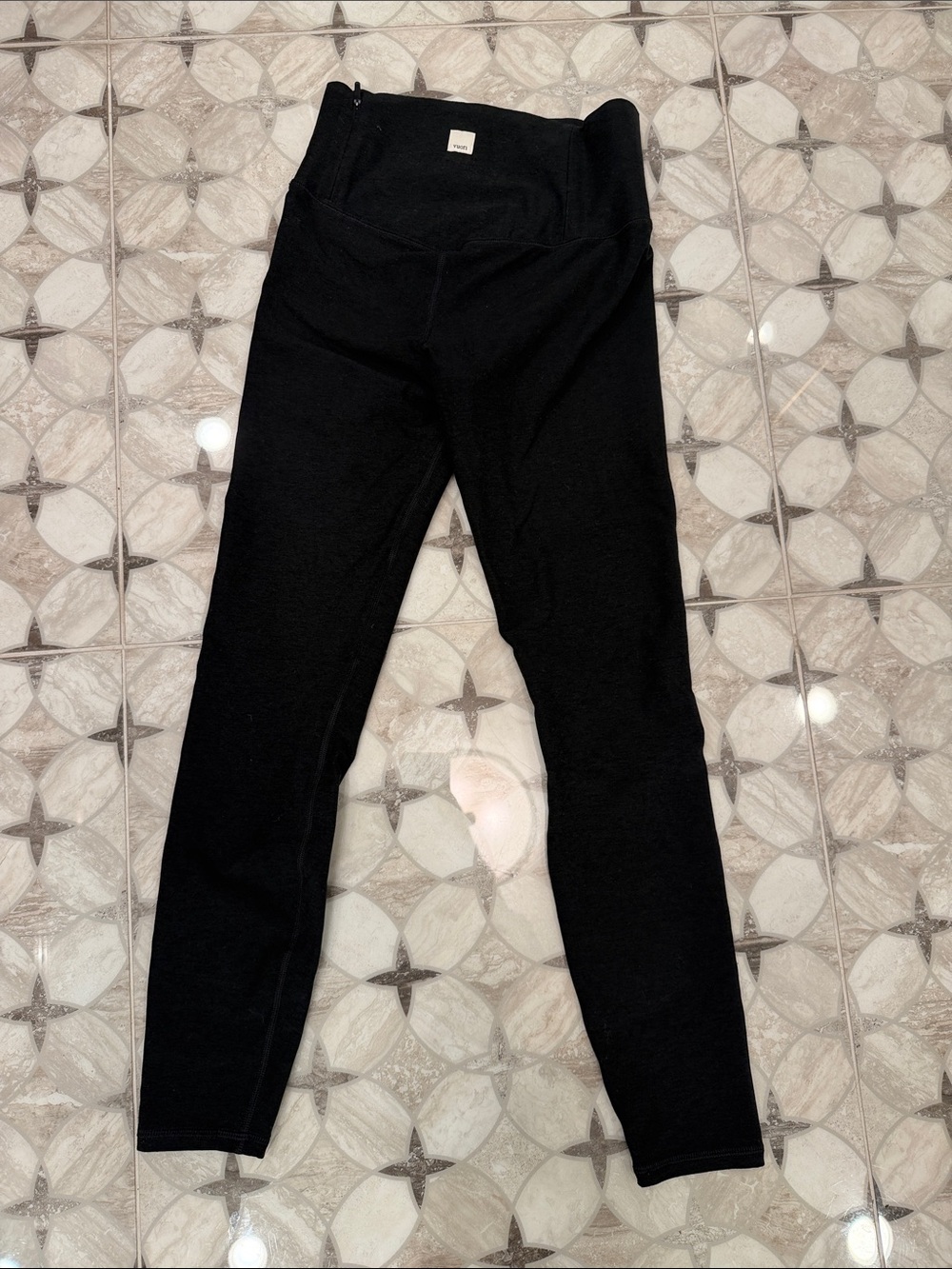 Vuori Black High-Rise Leggings